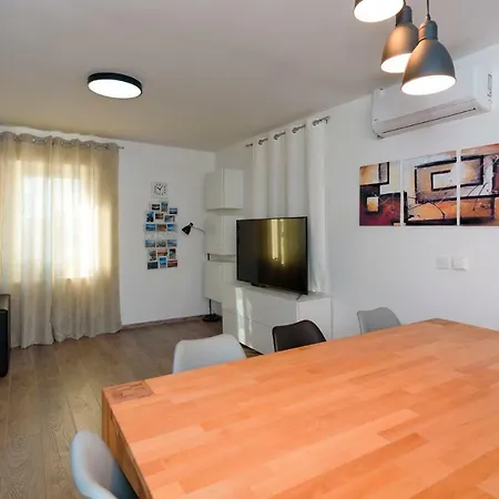 Magli * Kaštela